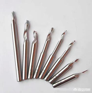 如果用航母甲板的鋼材做把刀，能不能做到削鐵如泥呢？